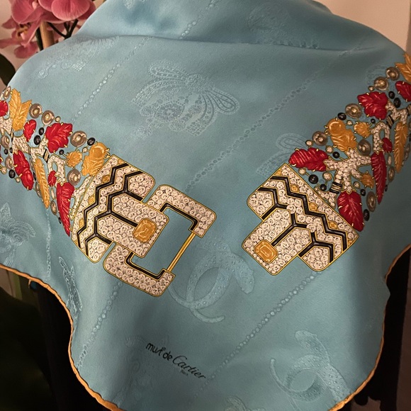 Auth Cartier Silk Scarf. - Picture 3 of 16